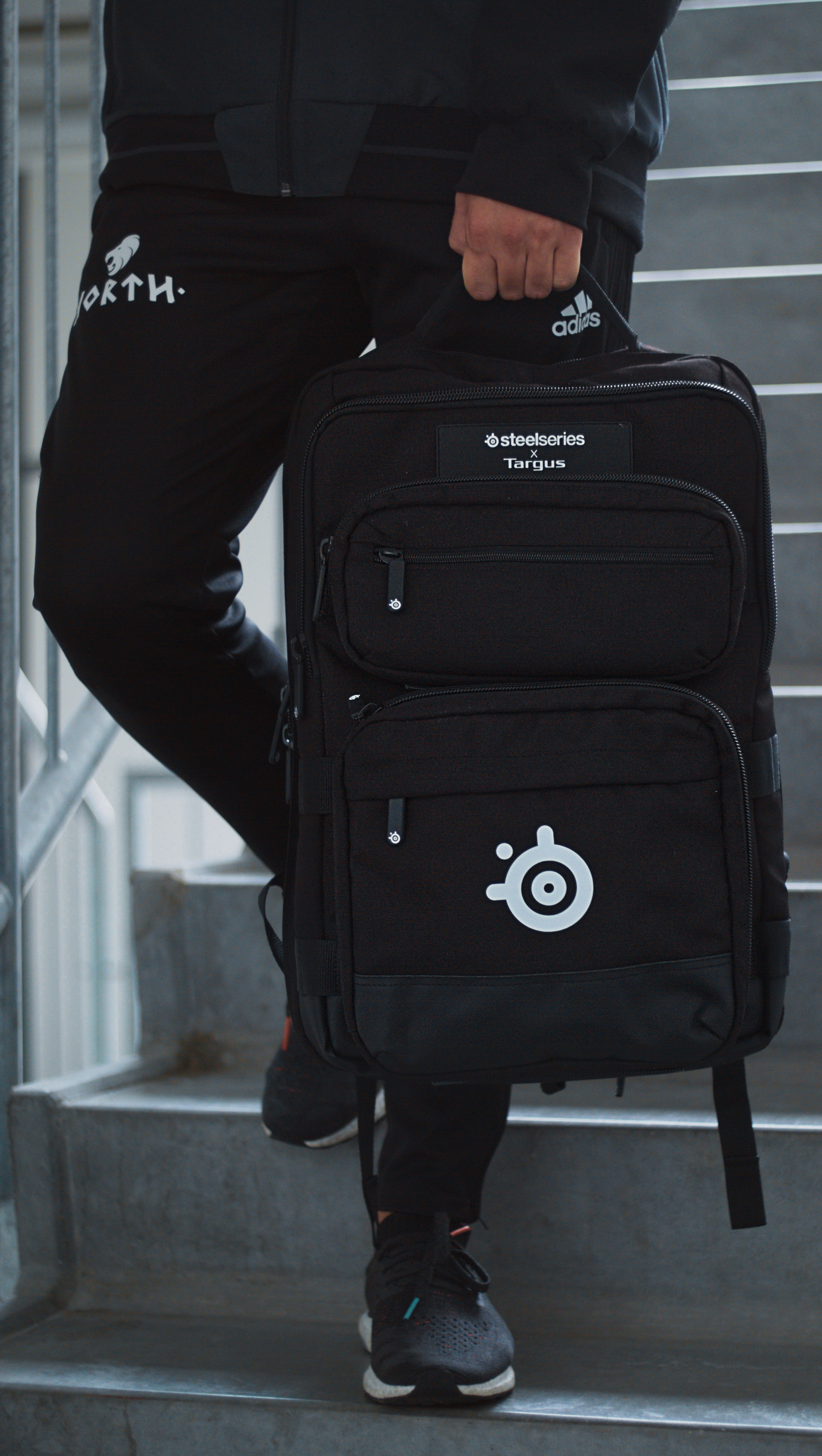 TARGUS SteelSeries 17.3" Sniper Notebooktasche