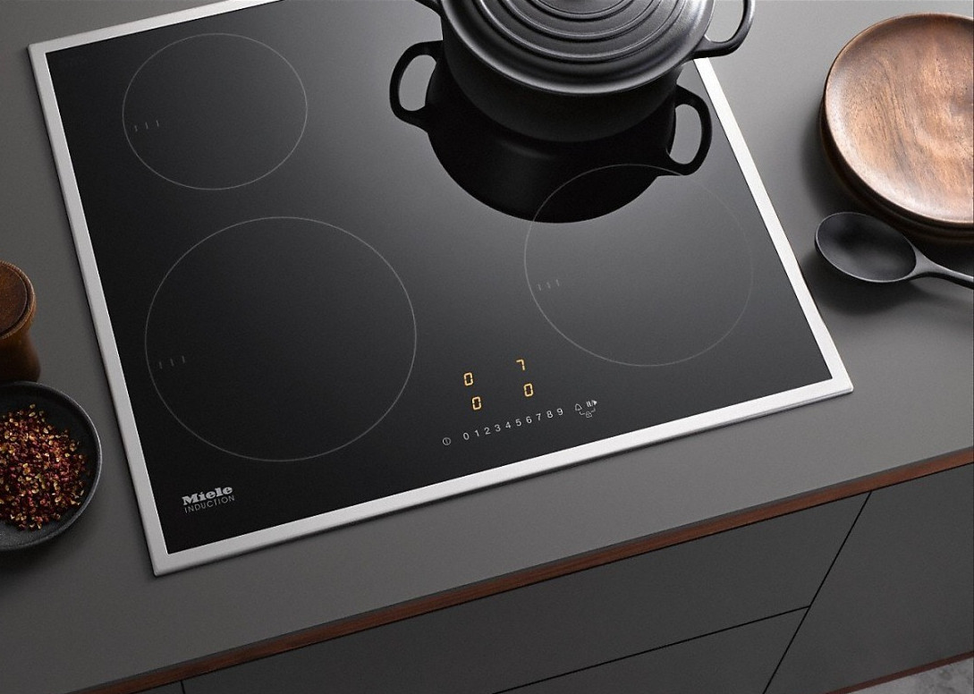 MIELE KM7201 FR D 230/50 Induktionskochfeld (574 mm breit, 4 Kochfelder, Glaskeramik, Autarkes Kochfeld)