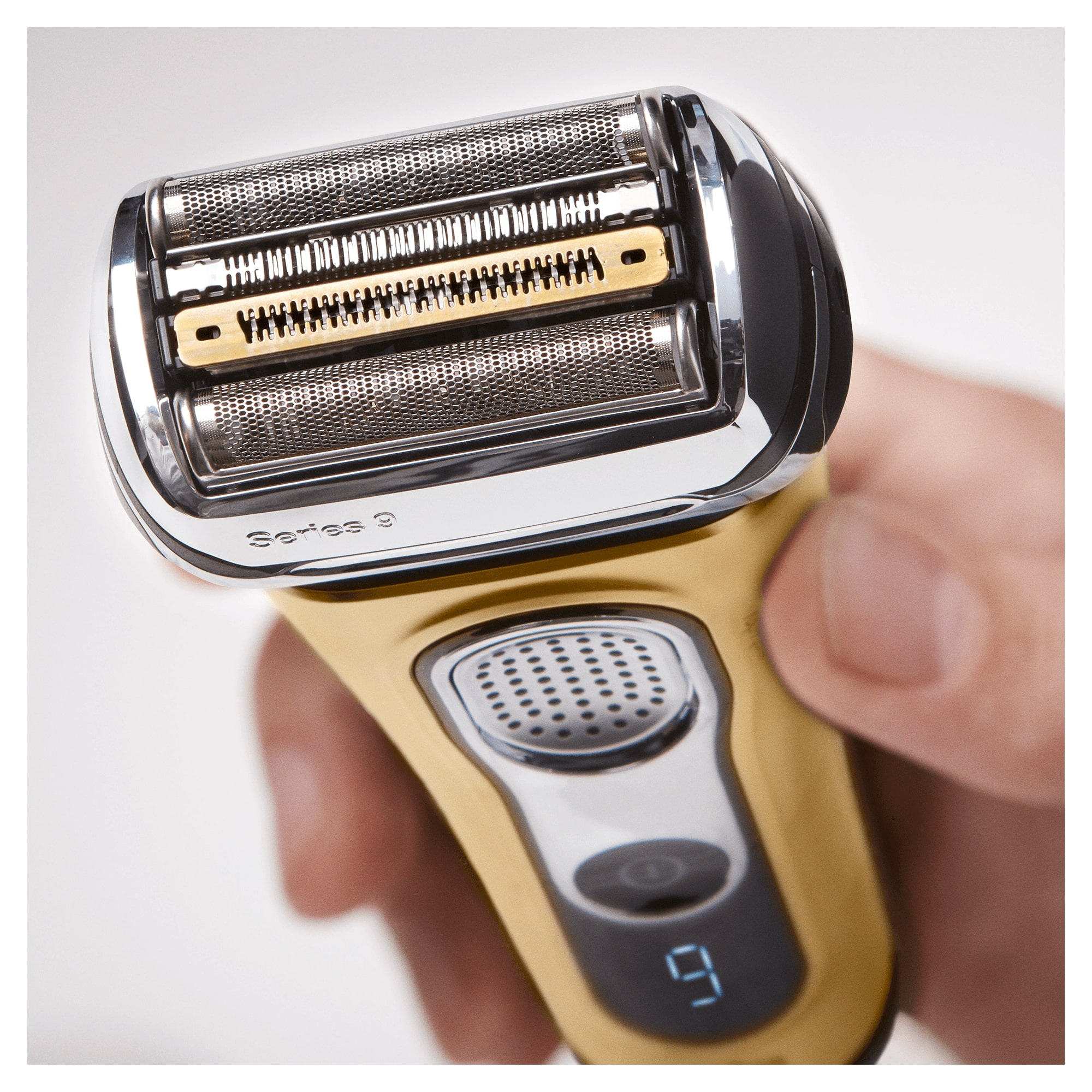 BRAUN Series 9 9399s  Rasierer Series 9 Gold (SyncroSonic, Reinigungsstation: Nein)