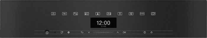 Schwarzes Bedienfeld mit Uhr.