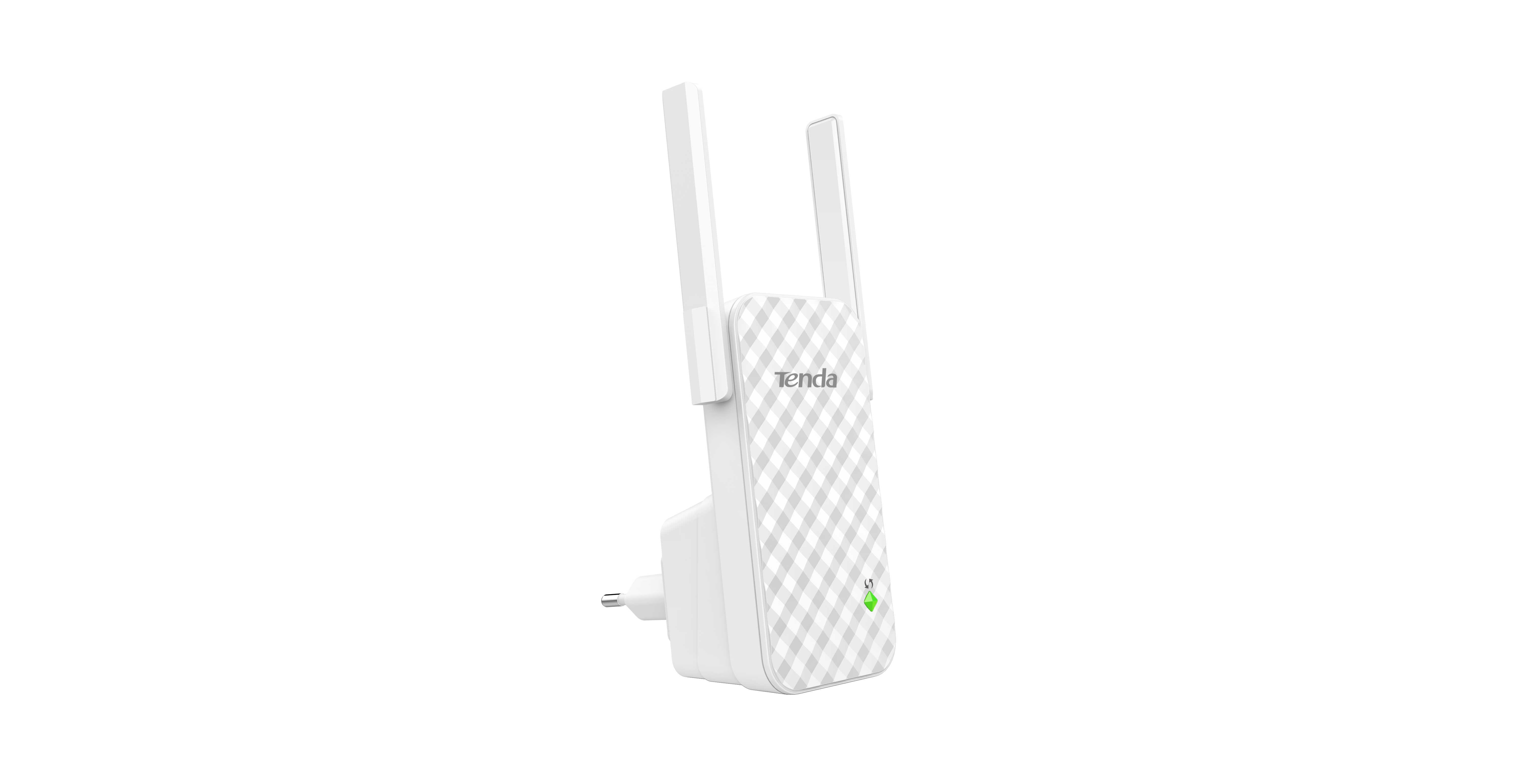Beyaz Tenda WiFi genişletici, iki antenli ve beyaz arka plan üzerinde bir güç fişi. Yeşil bir ışığı var.