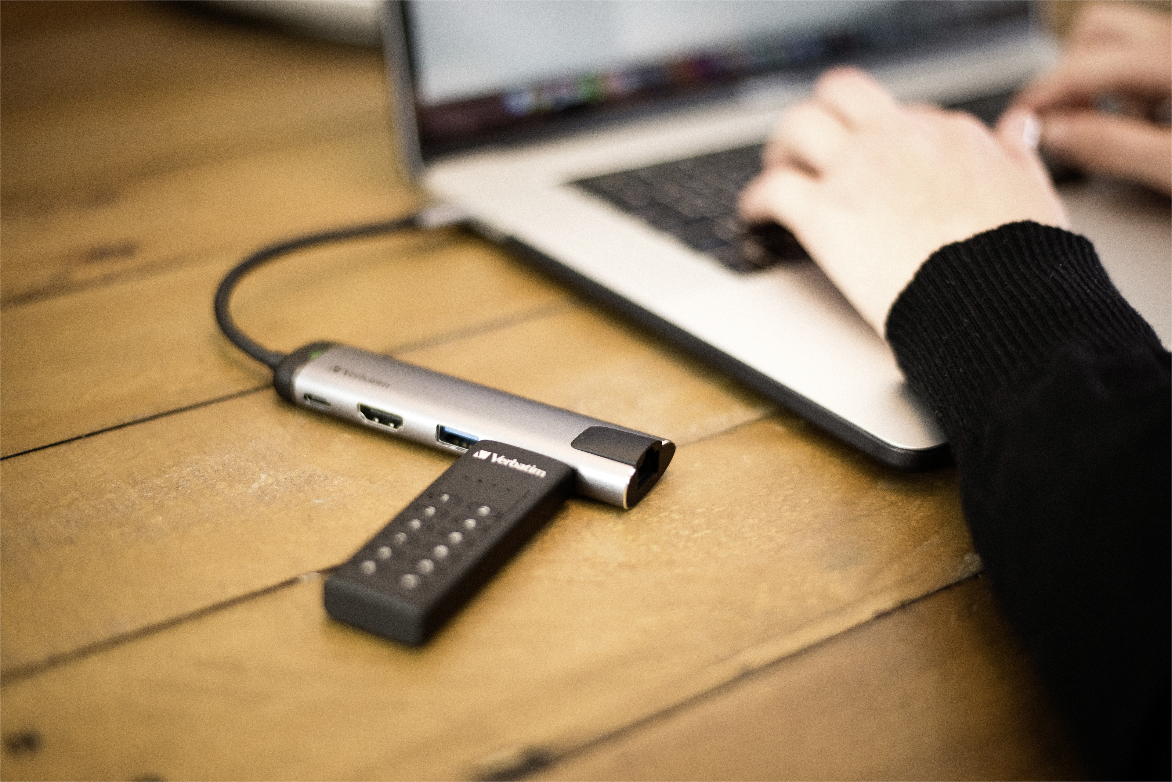 VERBATIM Keypad Secure USB-Stick, 128 GB, 160 MB/s, Schwarz