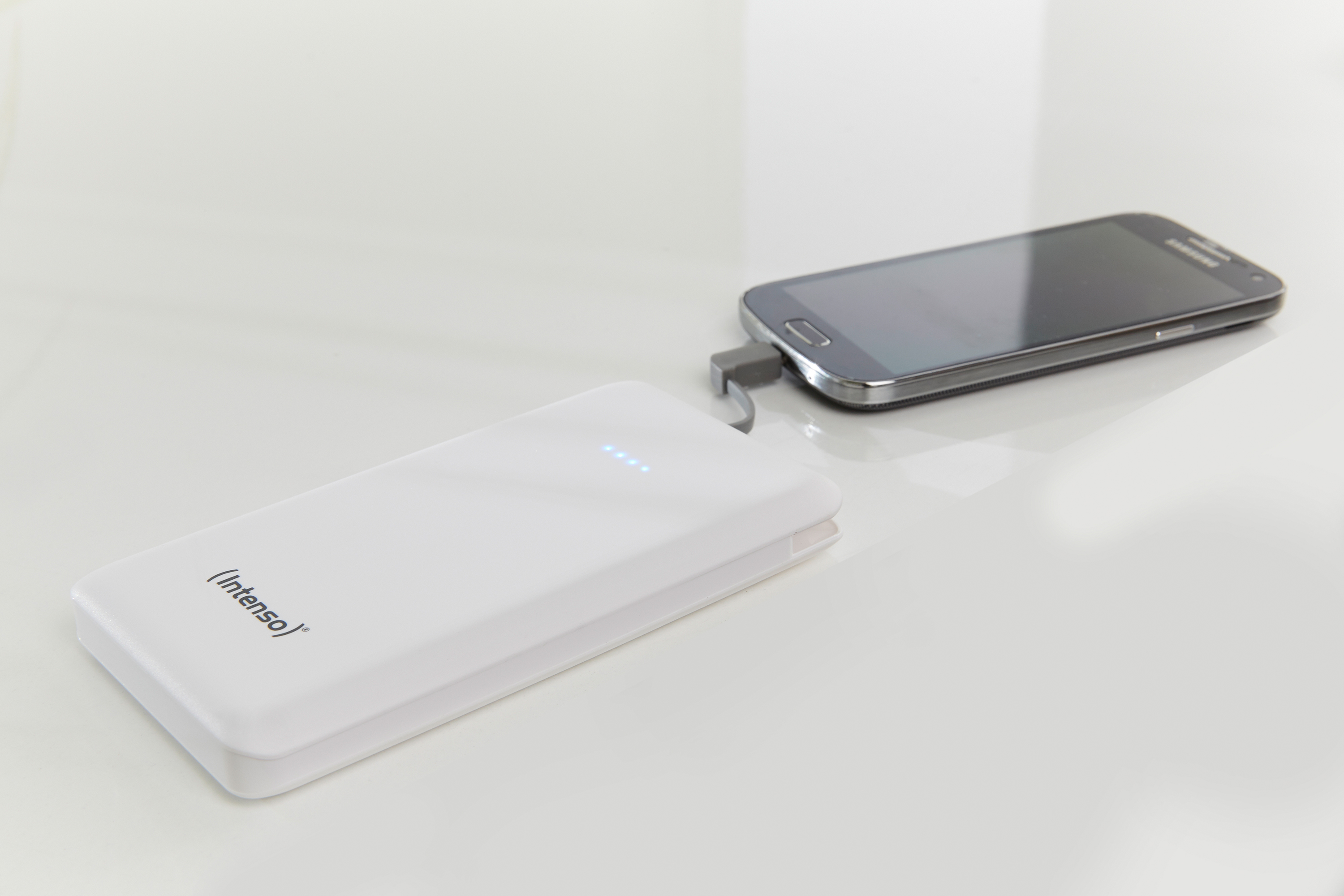 INTENSO Slim S10000 Powerbank 10000 mAh Weiß