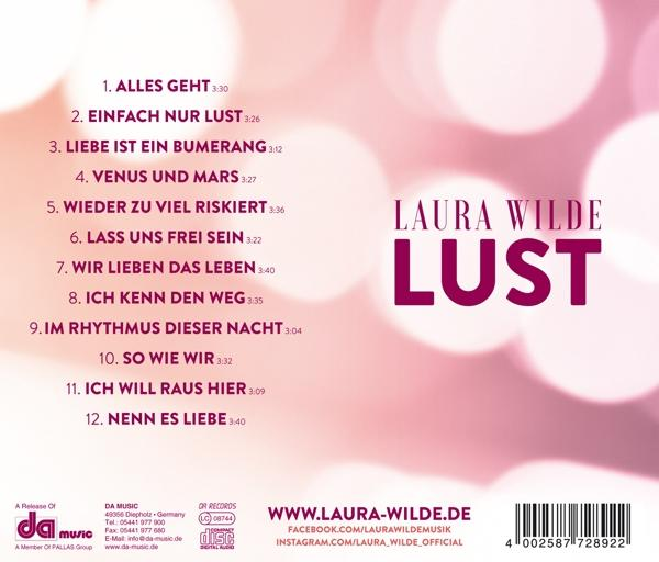 CD-Rückseite mit rosa Hintergrund, Titelliste und dem Künstlernamen 'Laura Wilde'.