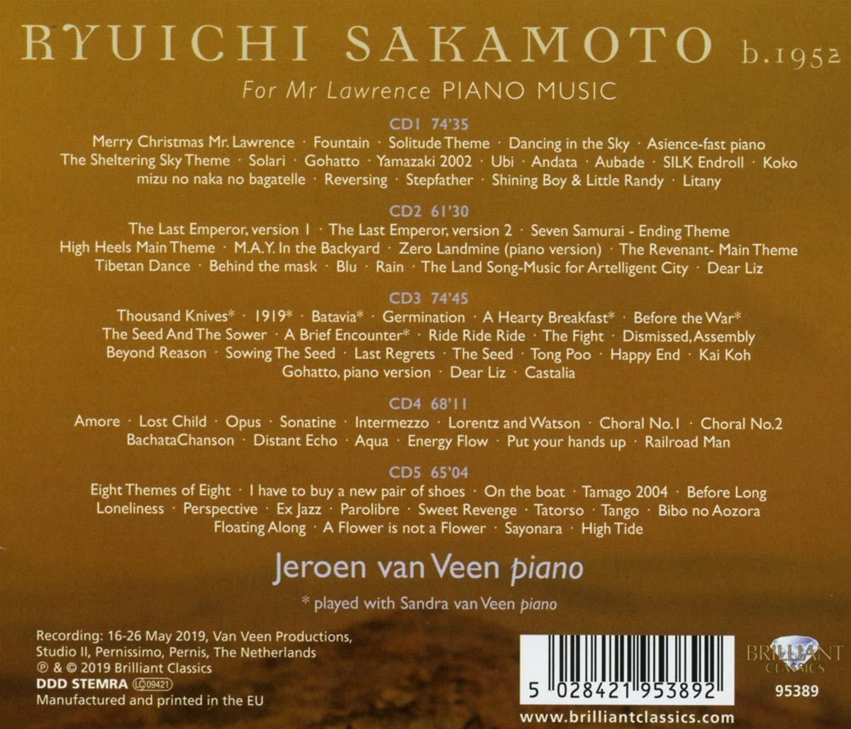 CD-Cover mit einer Titelliste von Ryuichi Sakamoto. Der Text ist weiß auf blauem Hintergrund.