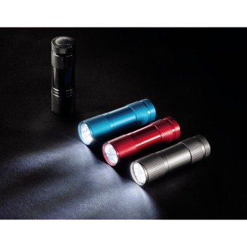 Lampes de poche : trois allumées de différentes couleurs, une noire.