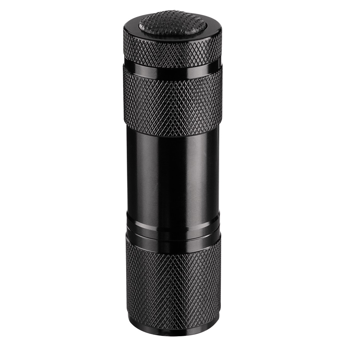 Lampe de poche noire texturée avec un bouton sur le dessus, orientée verticalement.