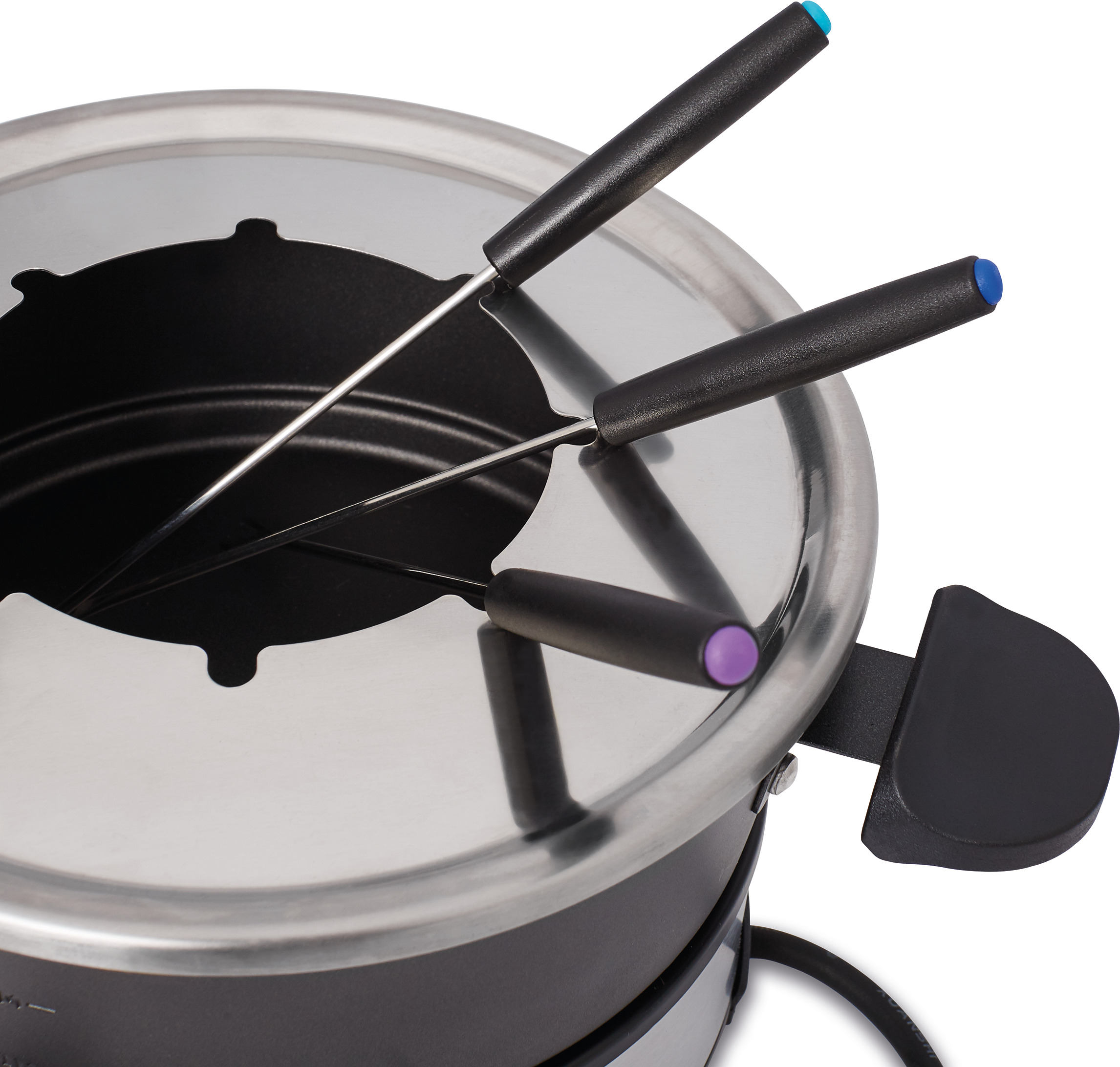 Fondue-Topf mit drei Fondue-Gabeln. Griffe haben blaue und lila Spitzen. Edelstahl und schwarz.