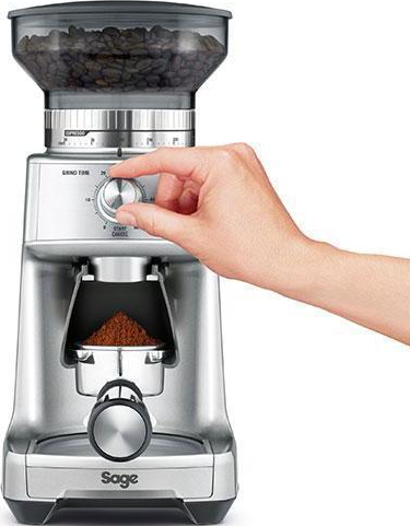 Sage Kaffeemühle mit Handeinstellung; Kaffeebohnen oben, gemahlener Kaffee unten.