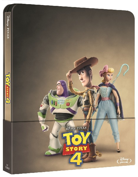 Portada de Blu-ray de Toy Story 4 con Woody, Buzz y Bo Peep. La portada tiene un fondo marrón.