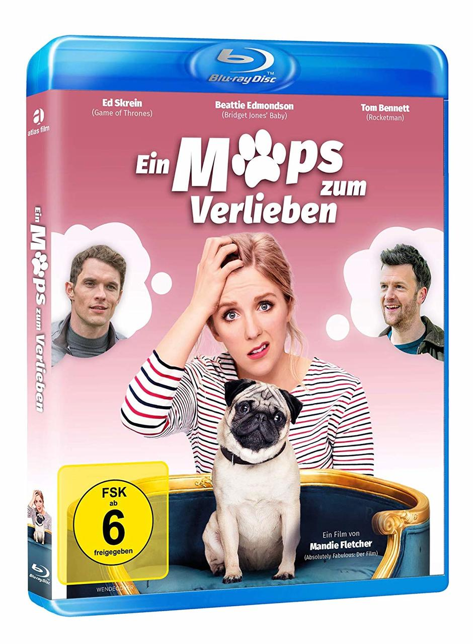 Blu-ray-Disc-Cover eines Films. Eine Frau steht im Mittelpunkt, ein Mops auf ihrem Schoß und zwei Männer an den Seiten.