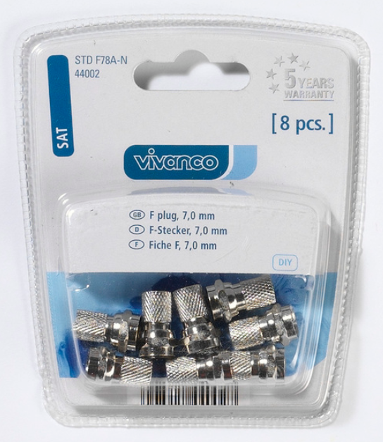 Verpackung mit acht F-Steckern für die Satellitennutzung.
