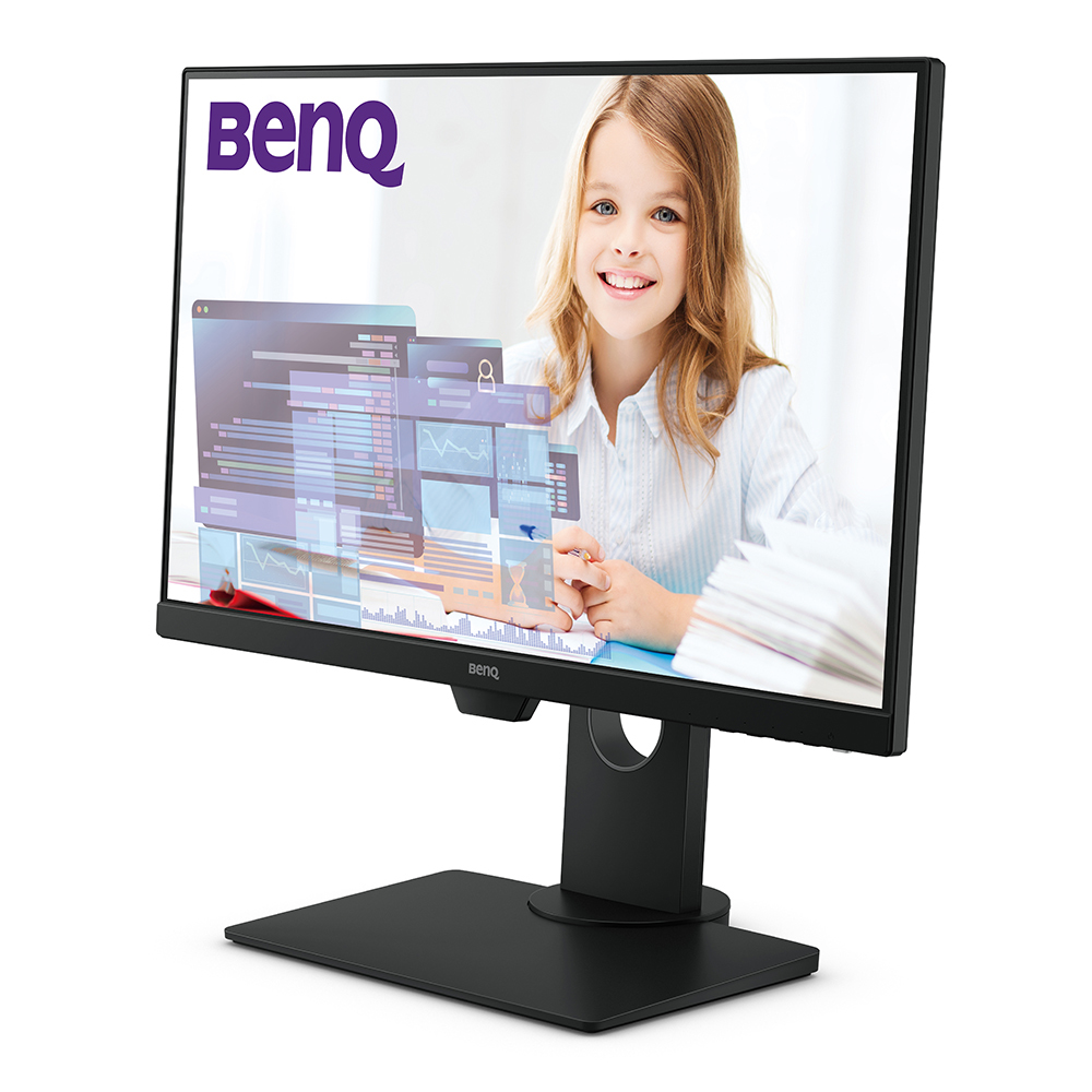 Monitor de computadora mostrando diseño de software con una niña sonriendo. Logo BenQ arriba. Fondo blanco.