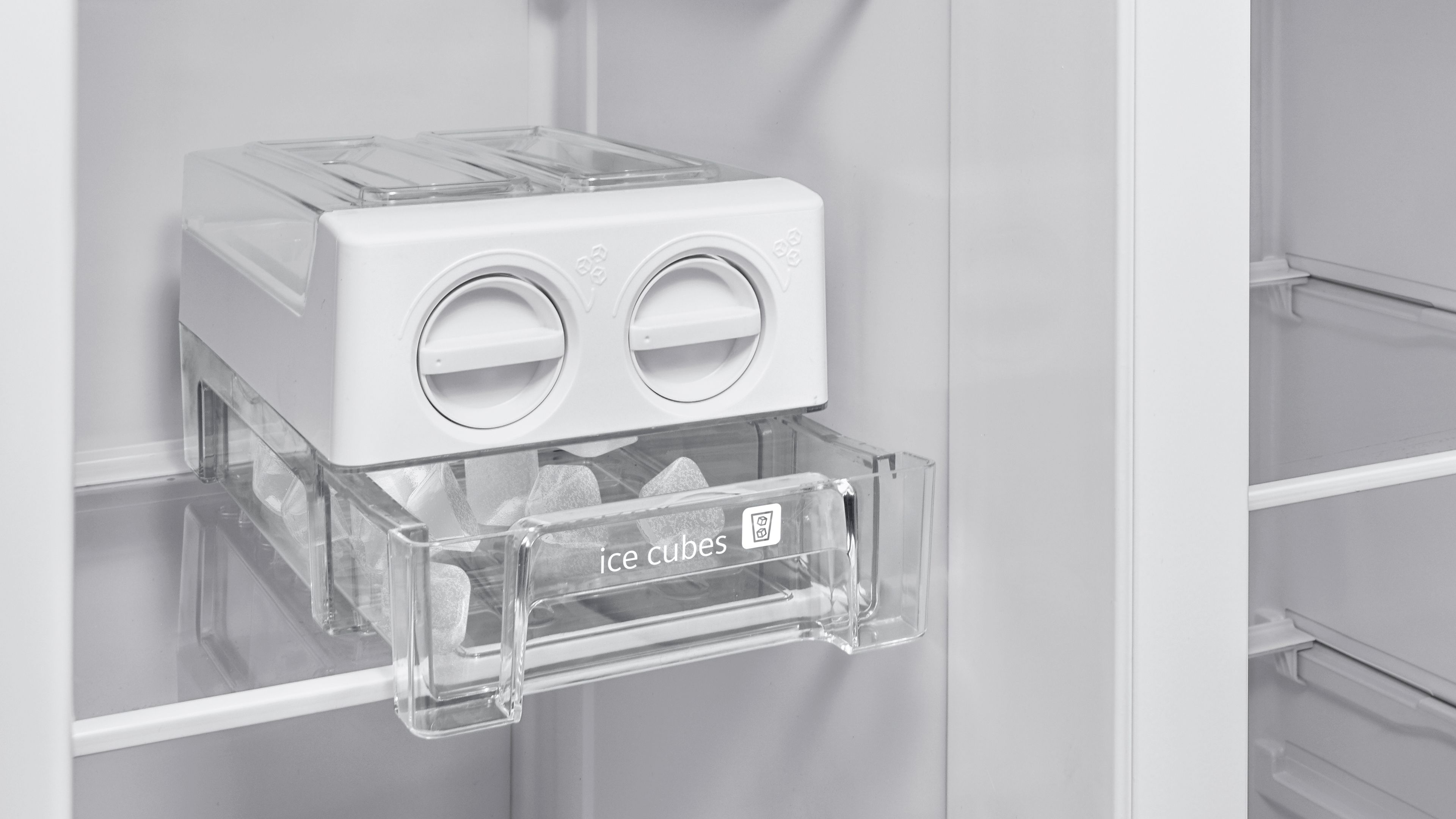 SIEMENS KA93NVIFP IQ300 Side-by-Side (580 l, F, 1787 mm hoch, Inox)