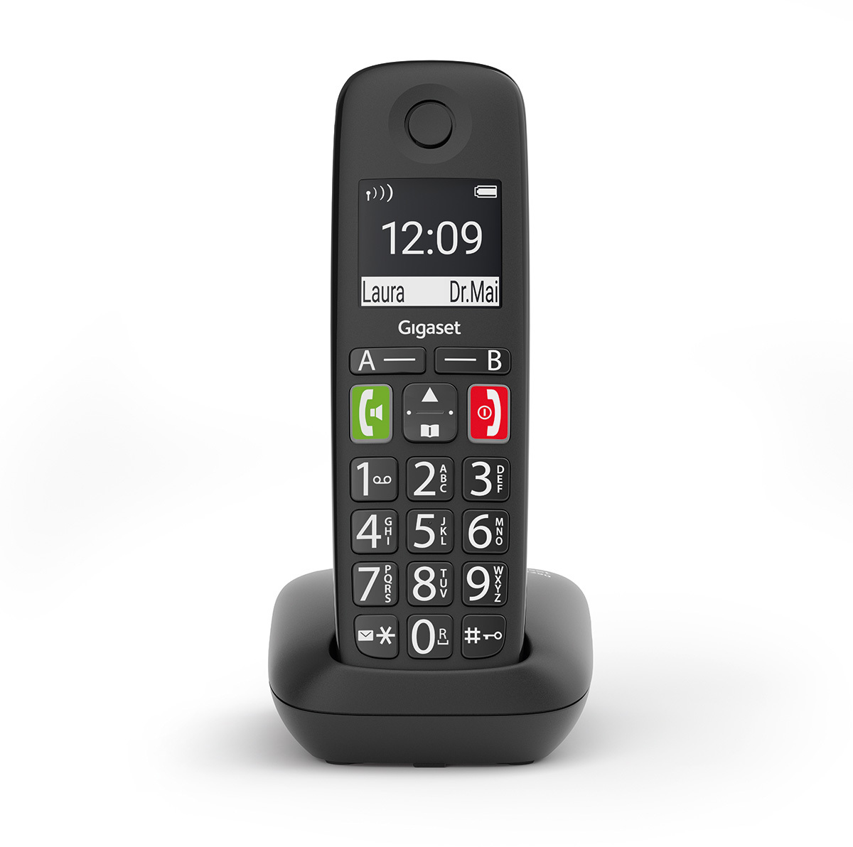 Schwarzes schnurloses Telefon auf einem Ladegerät. Anzeige zeigt Zeit und Kontakte. Tasten.