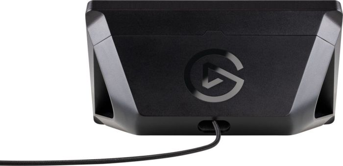 Schwarzes Streaming-Gerät mit dem Elgato-Logo. Ein Kabel ist an der Unterseite angeschlossen.
