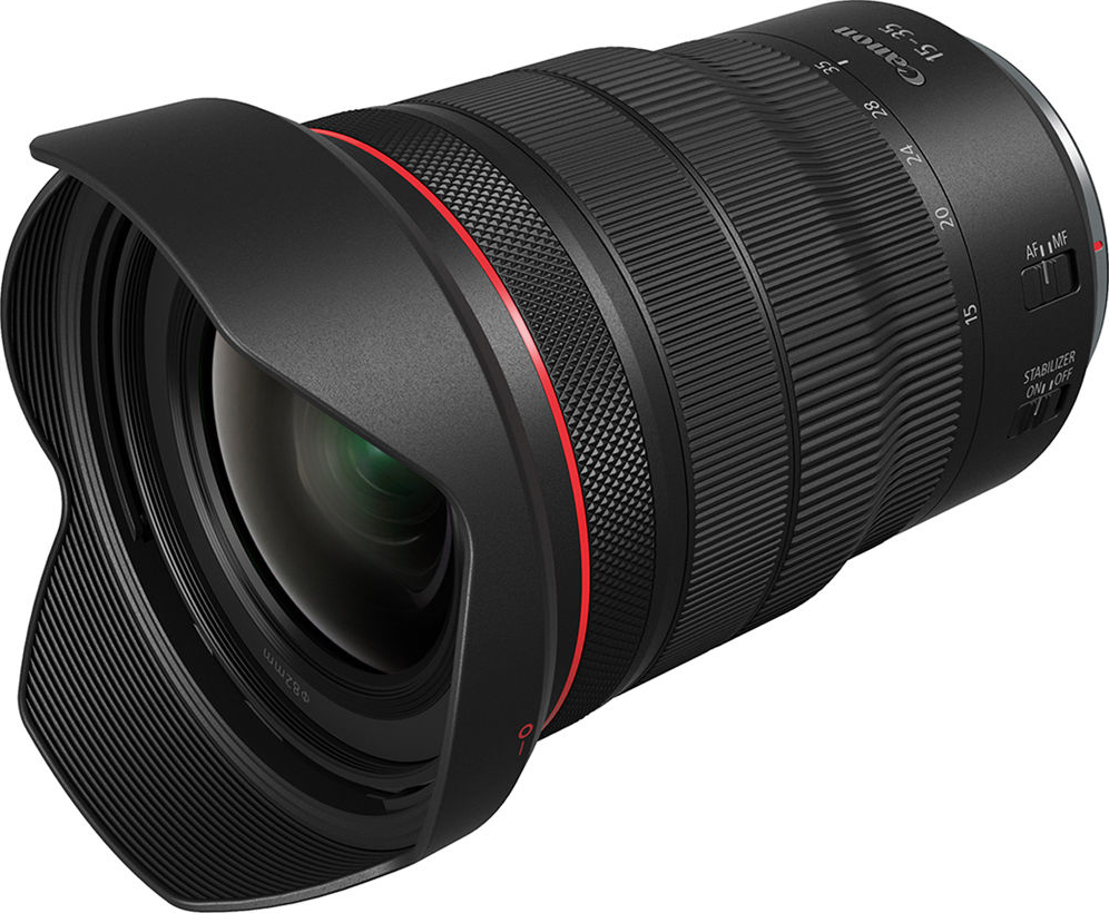 Schwarzes Canon-Objektiv mit rotem Ring. Schräge Ansicht, mit Gegenlichtblende.