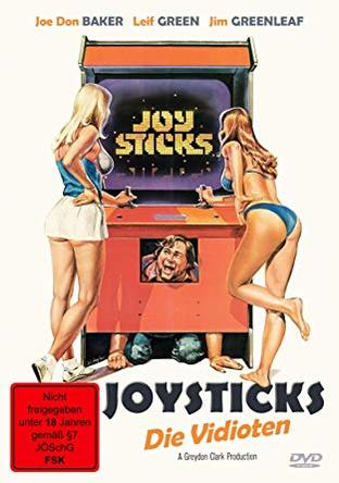 Filmposter für 'Joysticks' mit zwei Frauen, Arcade-Spiel und einem Mann, der von unten hereinschaut.