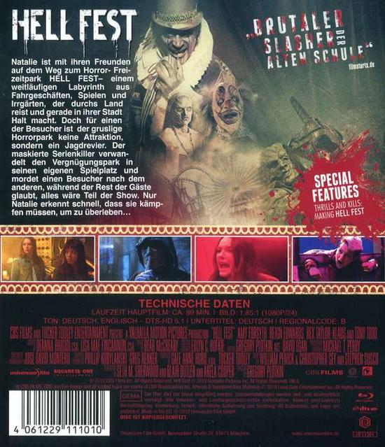 DVD-Cover des Horrorfilms Hell Fest. Eine Gruppe von Menschen in einem Horrorpark ist auf dem Cover zu sehen. Text ist sichtbar.