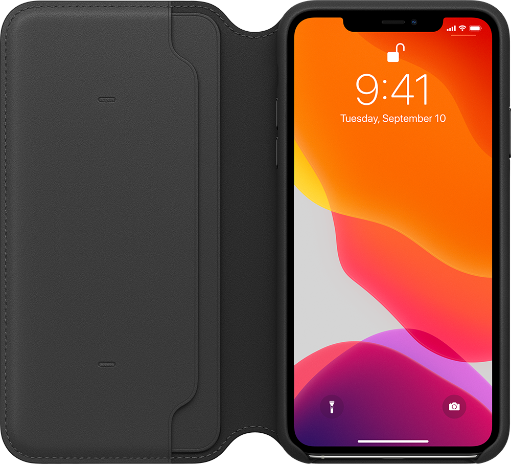 Geopende zwarte iPhone-hoes met het vergrendelde scherm en de tijd 9:41 uur.