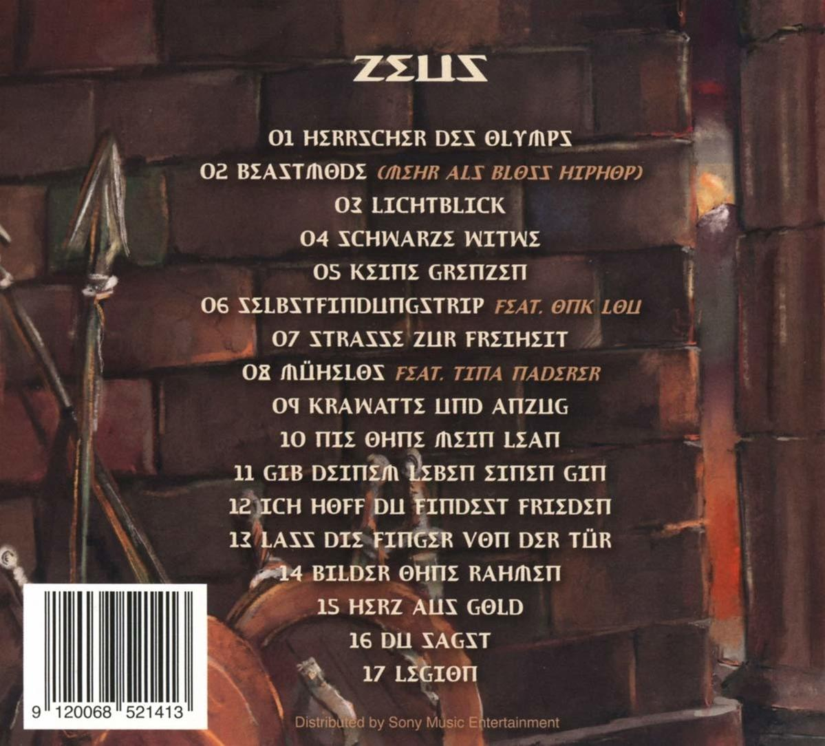 CD-Cover mit griechischem Text. Das Cover zeigt eine Liste von Titeln und das Wort ZEUS.