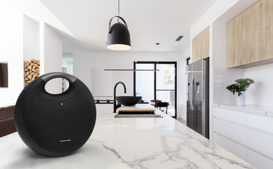 HARMAN KARDON Onyx Studio 6 Bluetooth Lautsprecher, Schwarz, Wasserfest