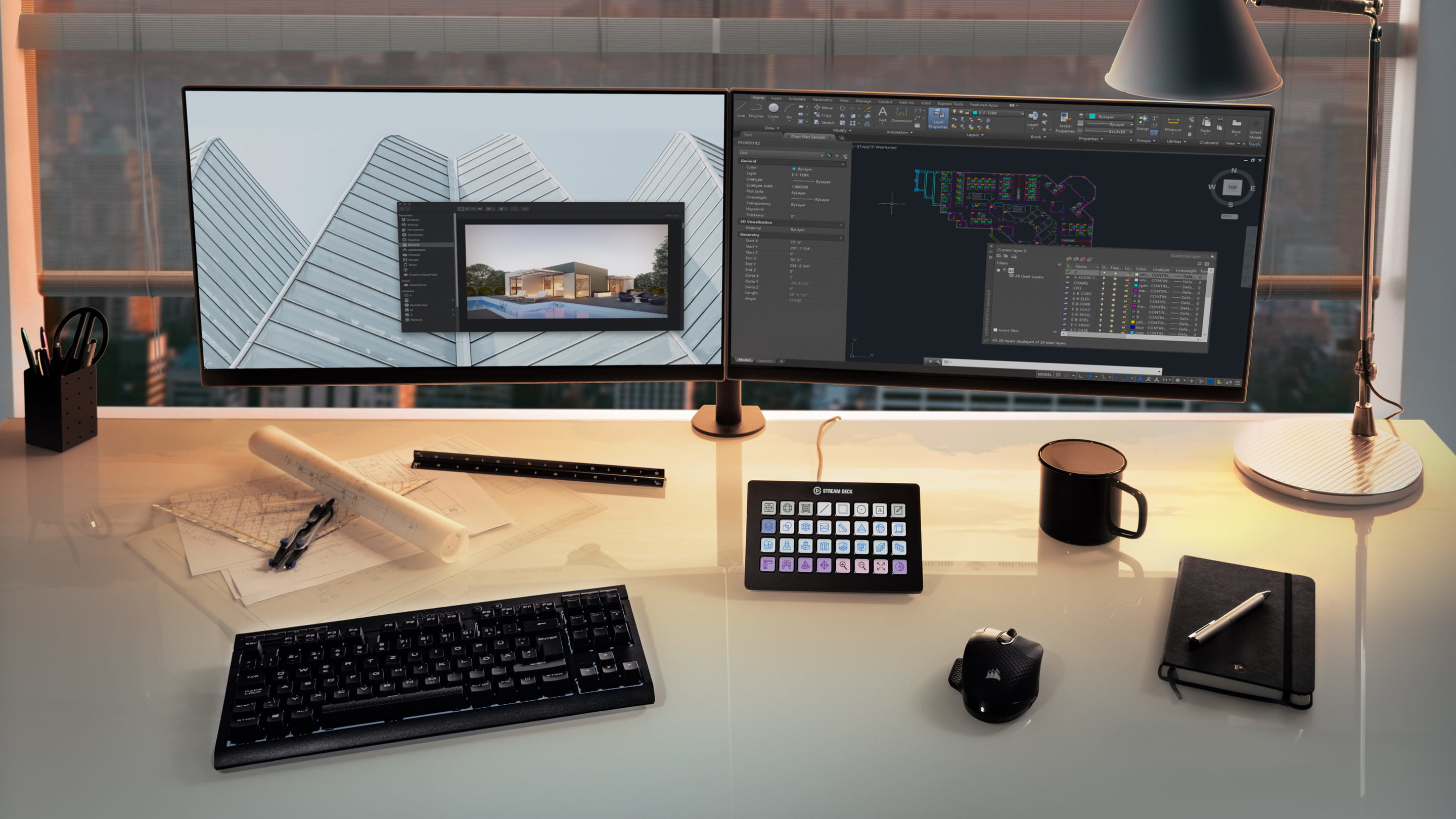 Arbeitsplatz mit zwei Monitoren. Tastatur, Maus und Notizblock. Modernes Interieur mit Sonnenlicht.