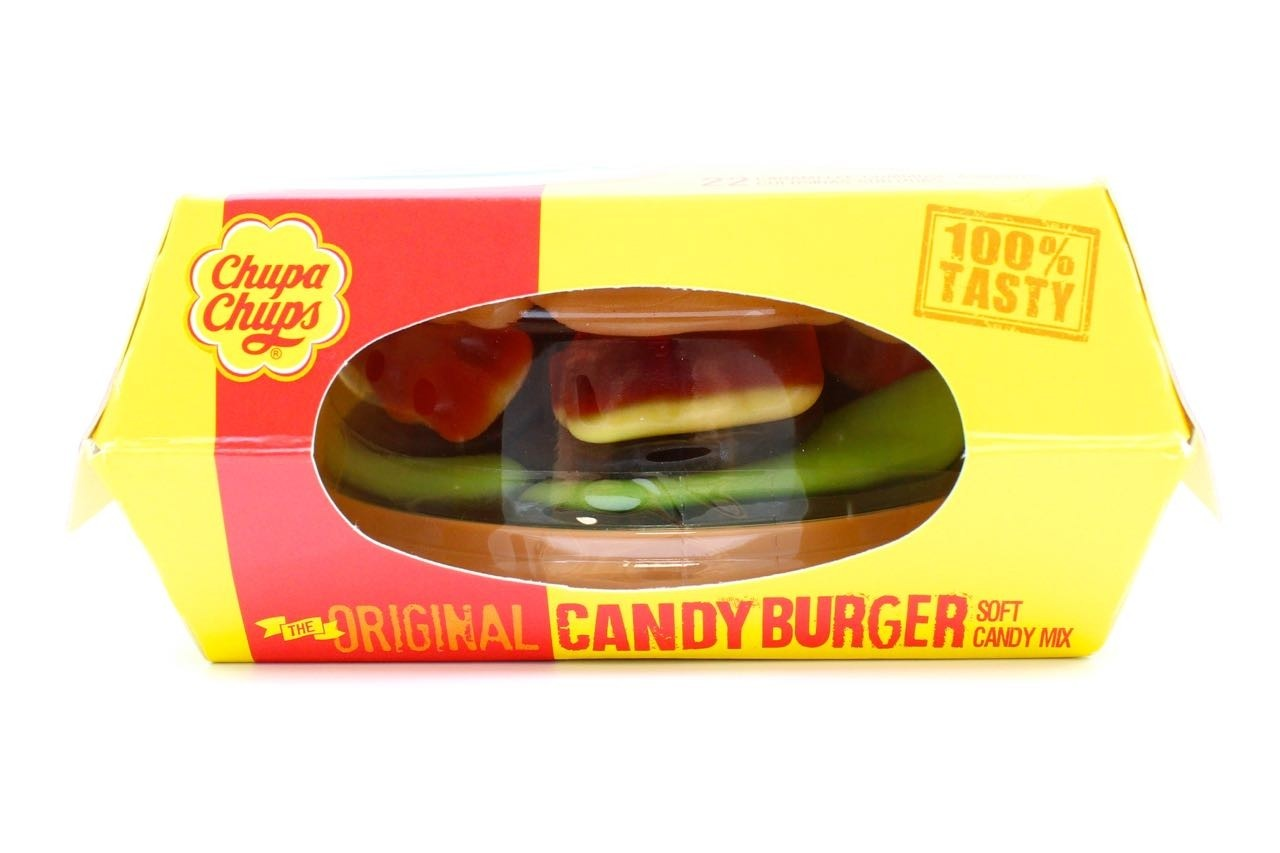 Un paquete de 'Candy Burger' de Chupa Chups. La hamburguesa es visible a través de la ventana.