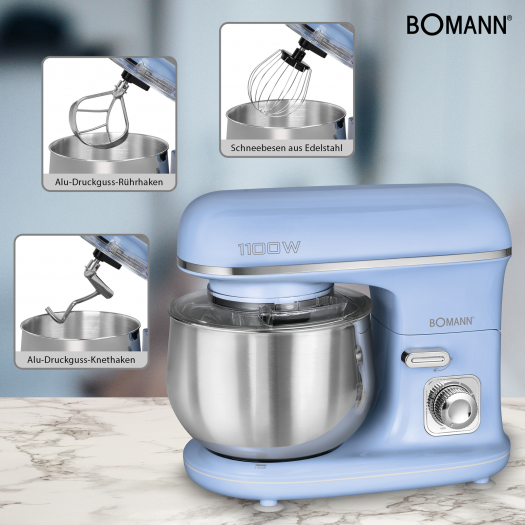 Hellblauer Bomann Küchenmixer mit Aufsätzen. Zeigt verschiedene Quirltypen und Schüssel.