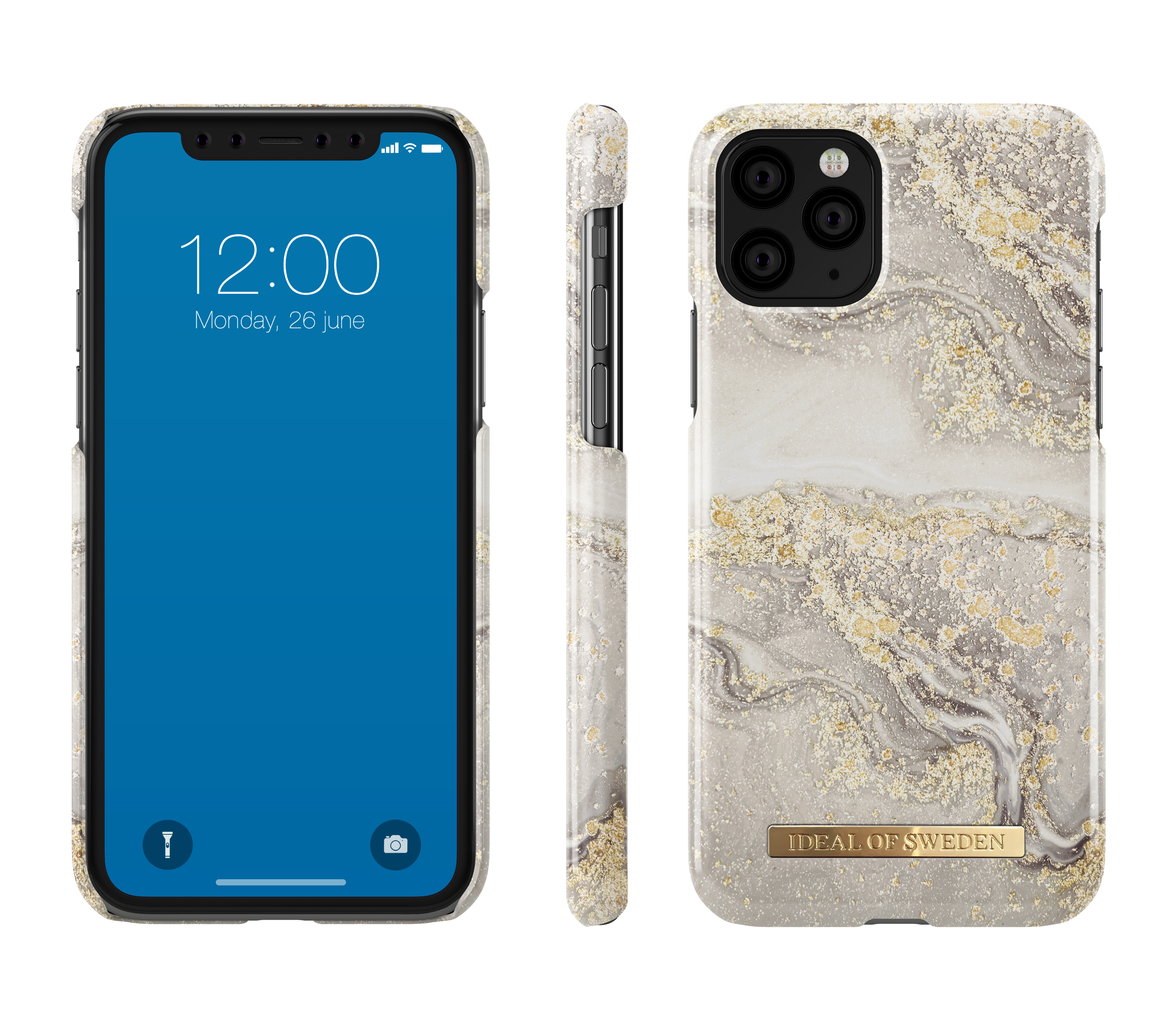Drei Ansichten einer Handyhülle mit Marmordesign und goldenen Akzenten, mit einem iPhone.