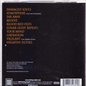 CD-Hülle hinten mit Titeln: Damaged Souls, Atmosphere, Far Away, Believe usw. Brauner Hintergrund mit weißem Text.