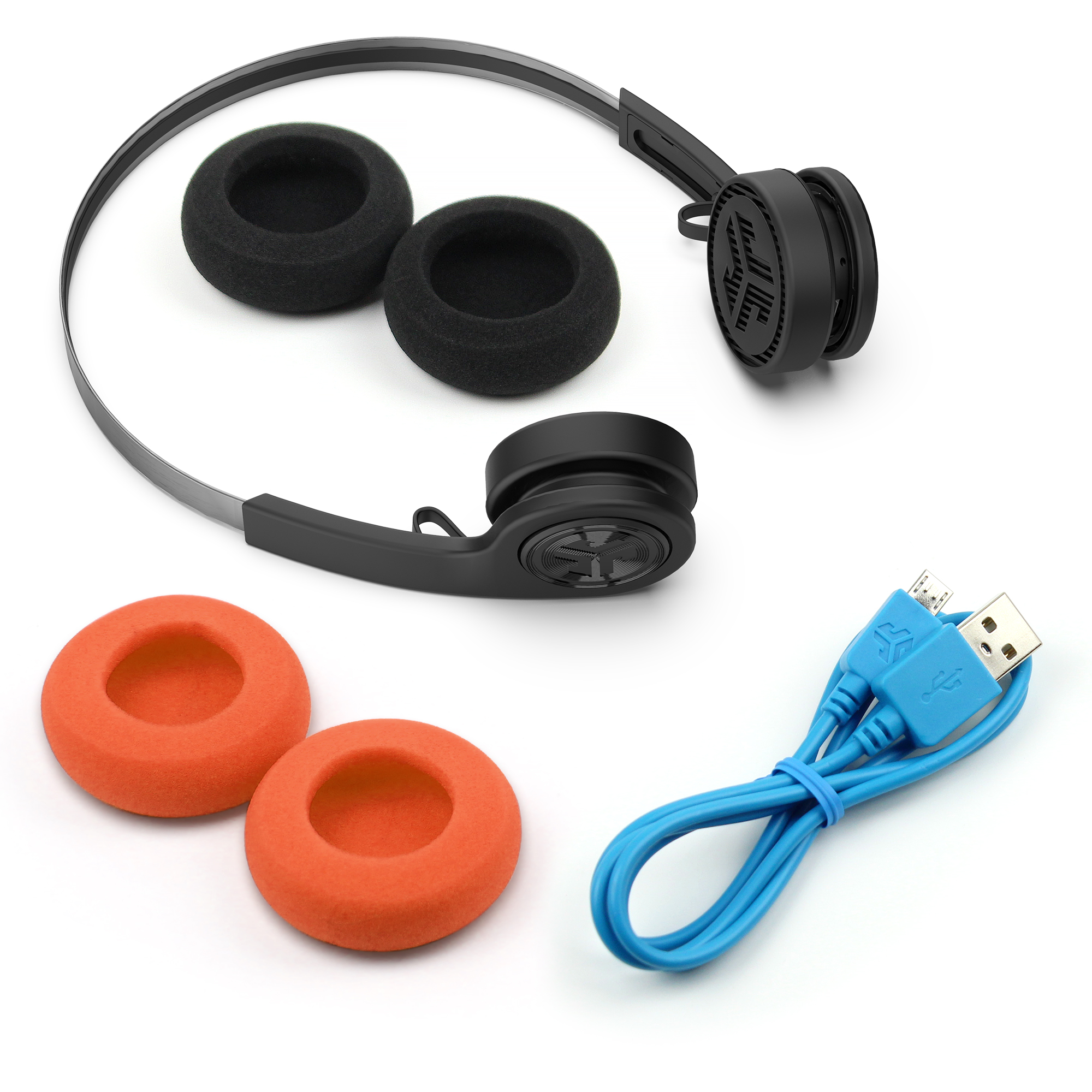 Kopfhörer mit Zubehör: schwarz, mit zwei orangen und zwei schwarzen Ohrpolstern und Kabel.
