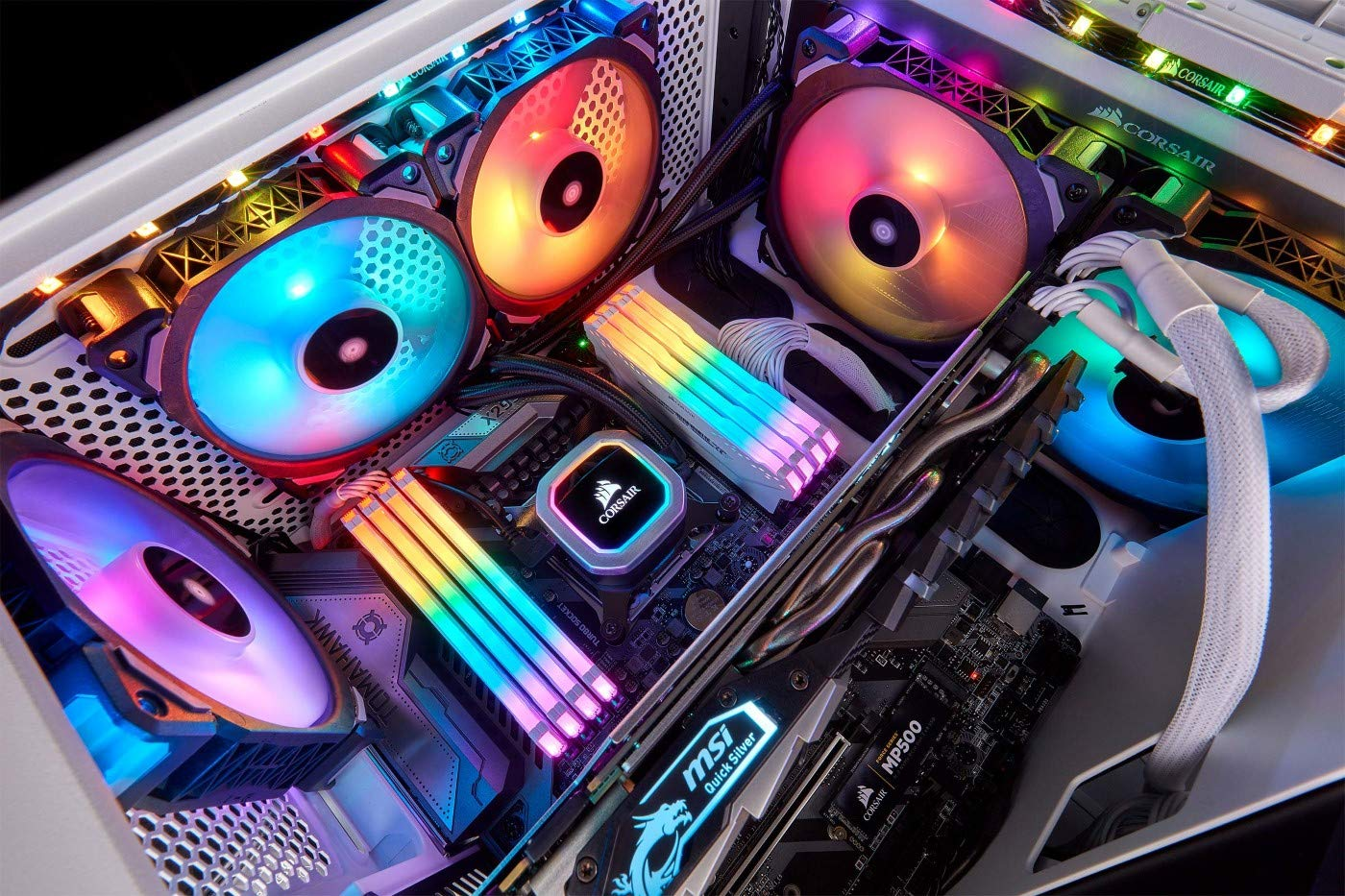 CORSAIR H115i RGB PLATINUM CPU Wasserkühlung, Schwarz/Silber