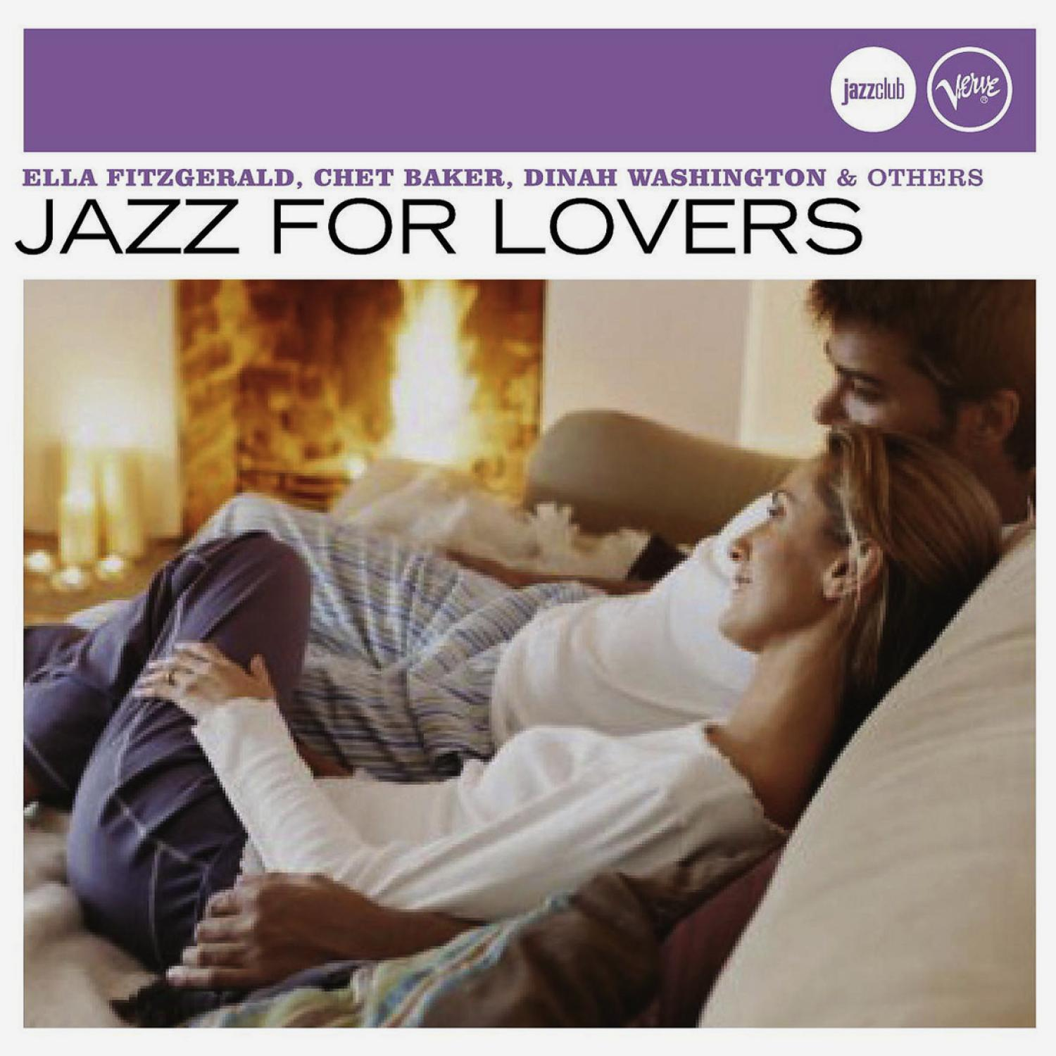 Couple sur un lit, cheminée en arrière-plan. Pochette de l'album Jazz for Lovers.